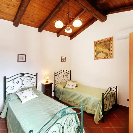 Cosentino Con Piscina Privata & Idromassaggio