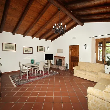Cosentino Con Piscina Privata & Idromassaggio 别墅
